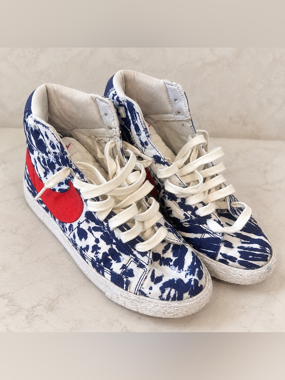 Nike Blazer Mid ’77 Vintage Blue Tie-Dye Sneakers Size 8